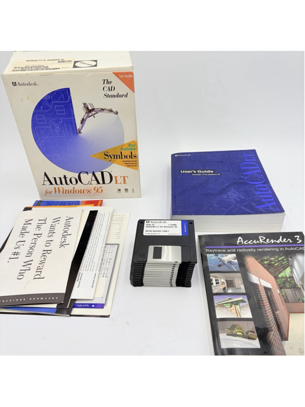 AUTODESK AutoCAD LT Windows 95 UPGRADE Complete Box 15 Disks Manuals